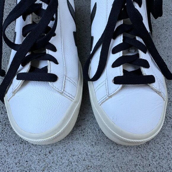 VEJA Campo Sneakers Womens 8 US EUR 39 Black & White Leather Lace-Up Shoes - Picture 4 of 9